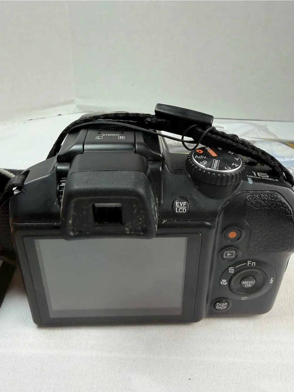 Fujifilm Finepix S8200 Digital Camera, Strap, & Case Not Working Display Or Part
